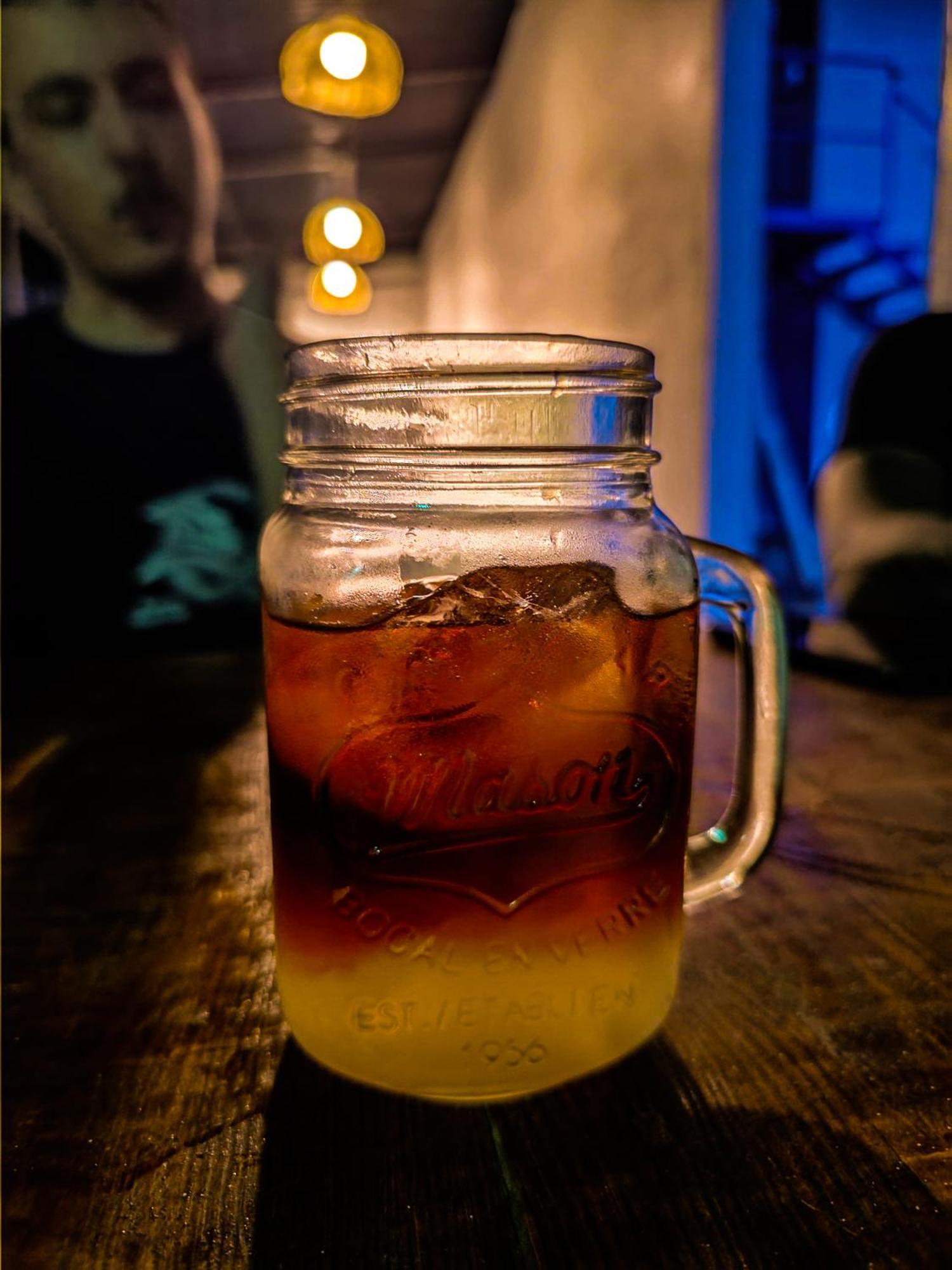 Hostal El Rio León エクステリア 写真